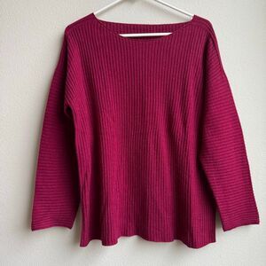 Eileen Fisher Red 100% Cashmere Ribbed Boxy Boat Neck Sweater Size Medium?
